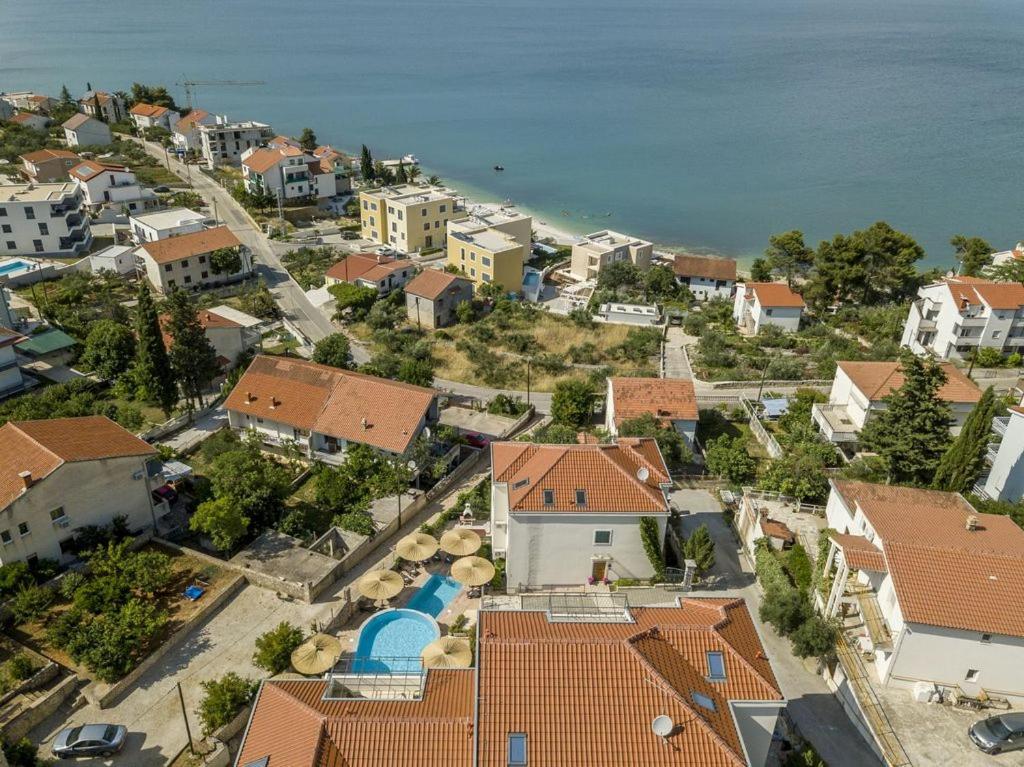 Apartament Slatine No 1 Слатине Экстерьер фото